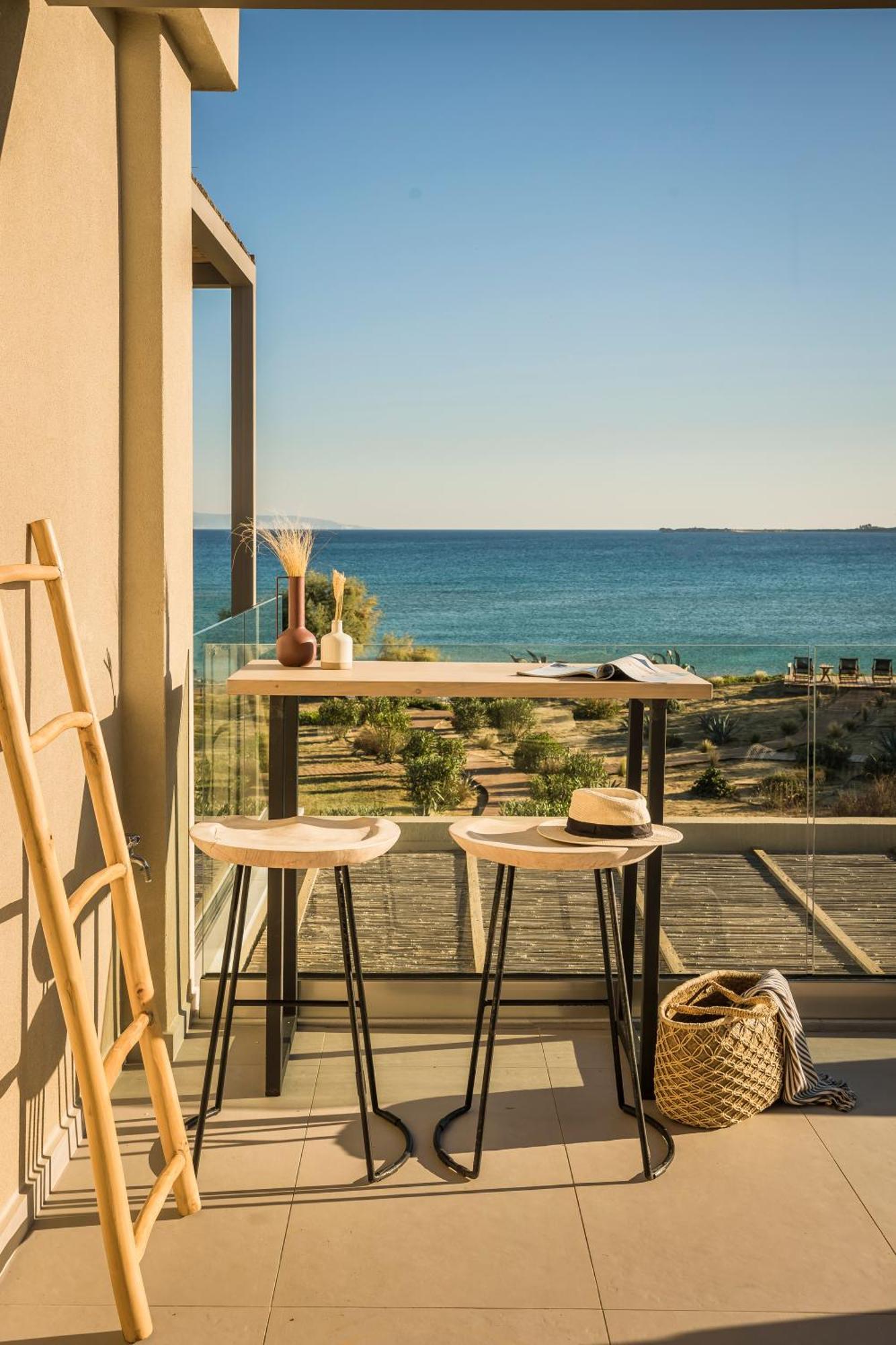 Grand Blue Beach Residences Lixouri Esterno foto