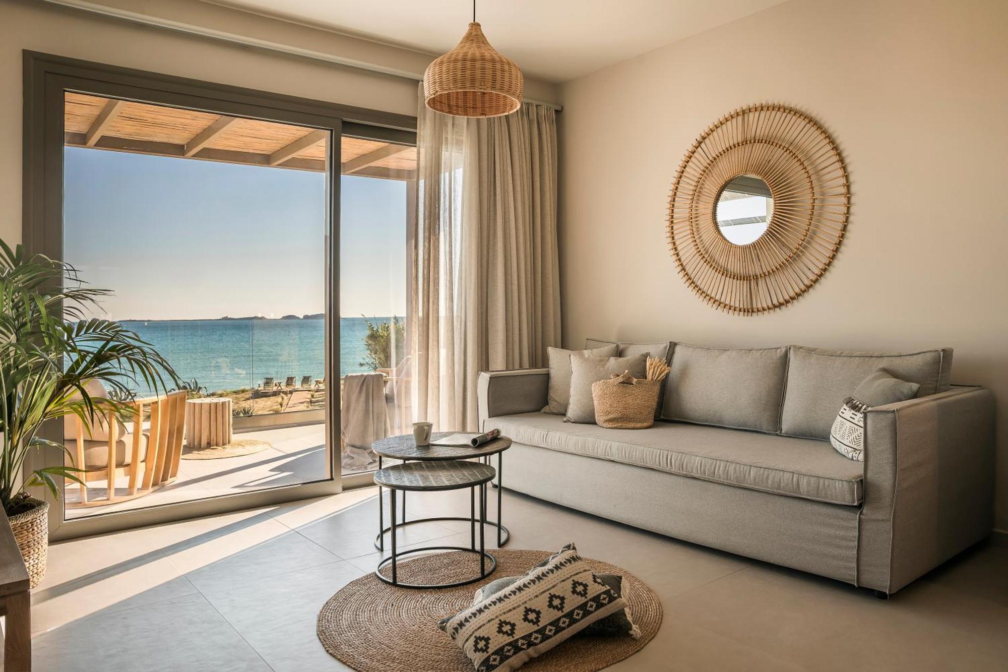 Grand Blue Beach Residences Lixouri Esterno foto