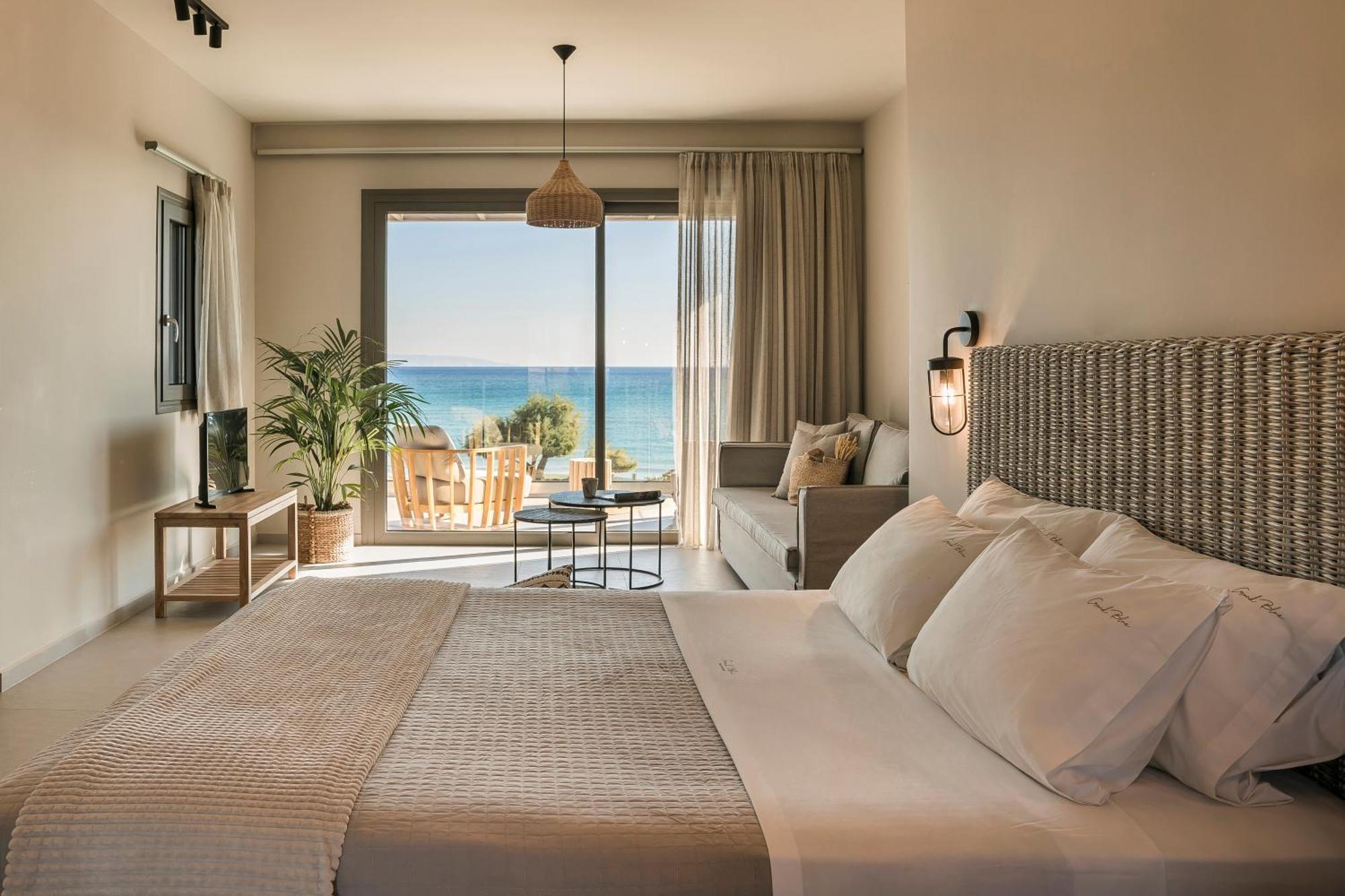 Grand Blue Beach Residences Lixouri Esterno foto