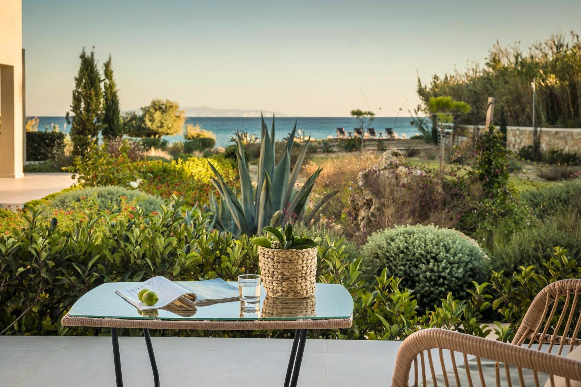 Grand Blue Beach Residences Lixouri Esterno foto