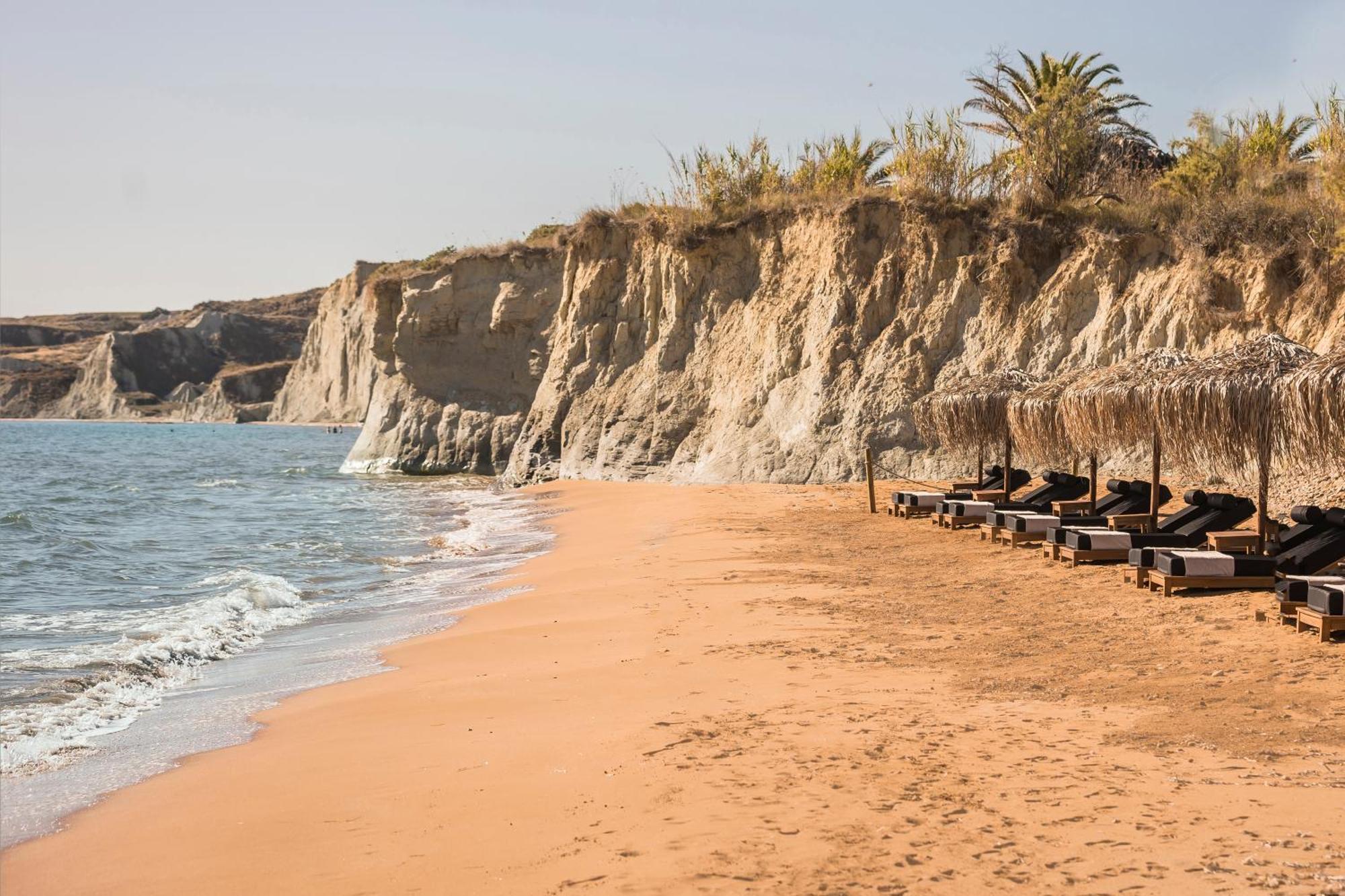 Grand Blue Beach Residences Lixouri Esterno foto