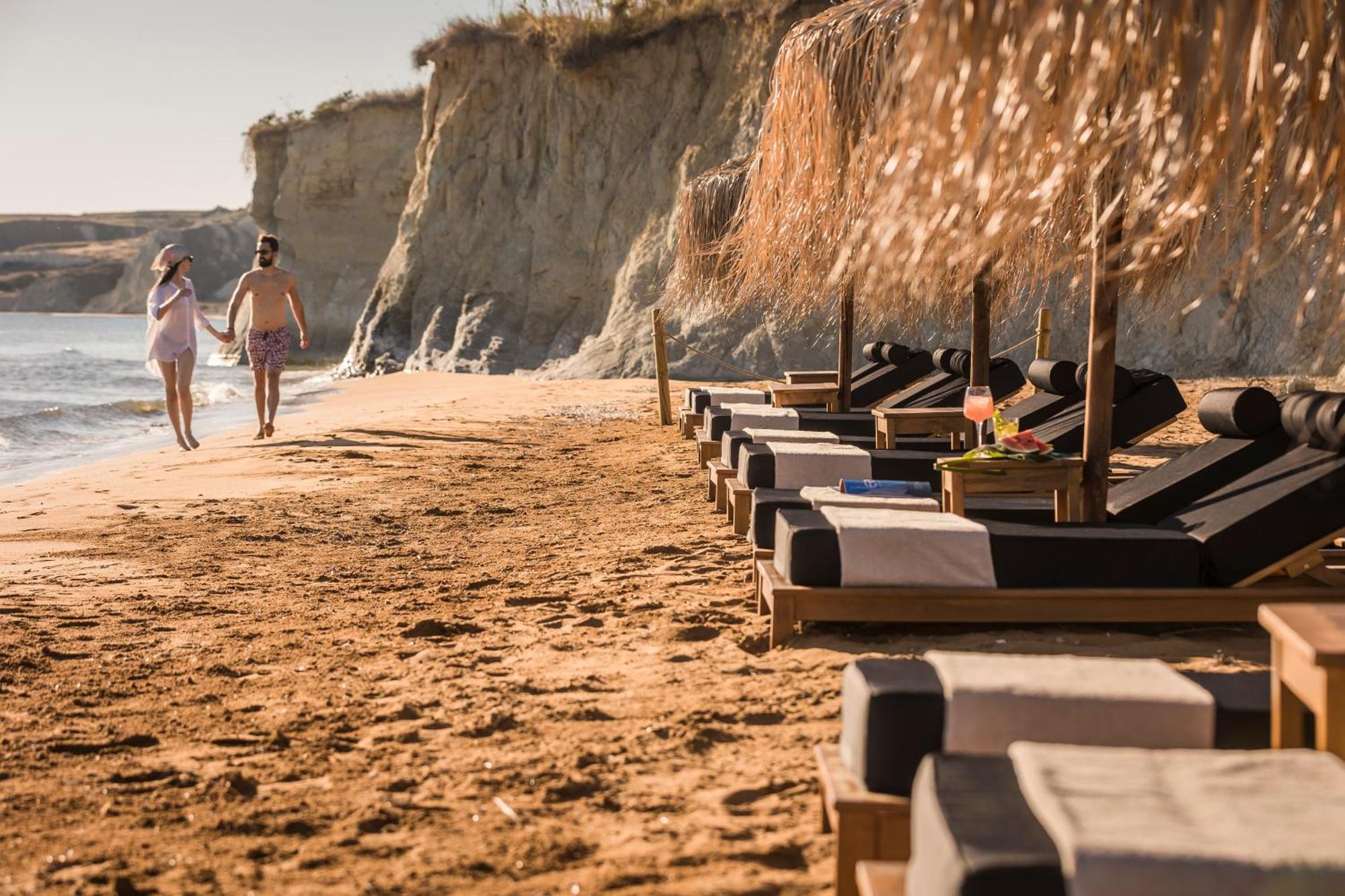Grand Blue Beach Residences Lixouri Esterno foto