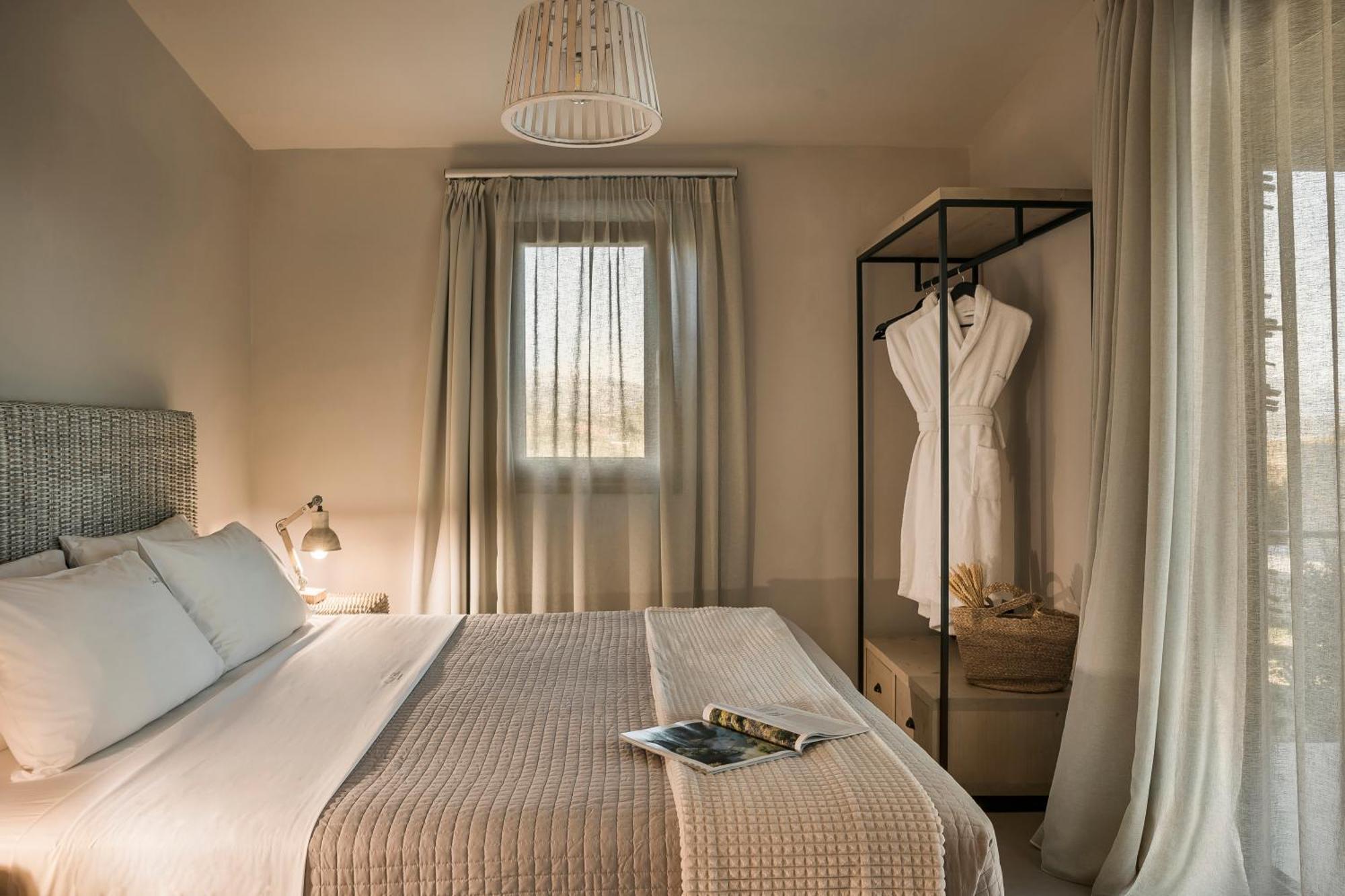 Grand Blue Beach Residences Lixouri Esterno foto