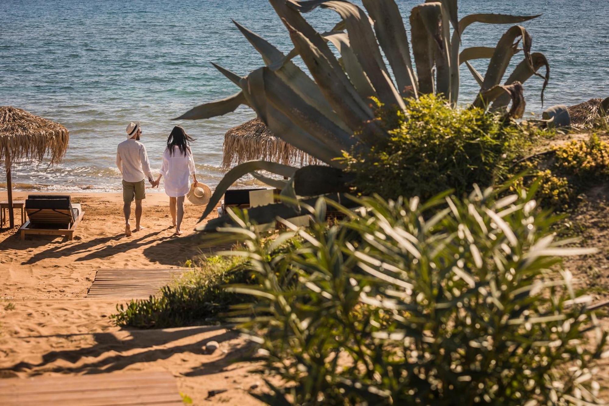 Grand Blue Beach Residences Lixouri Esterno foto